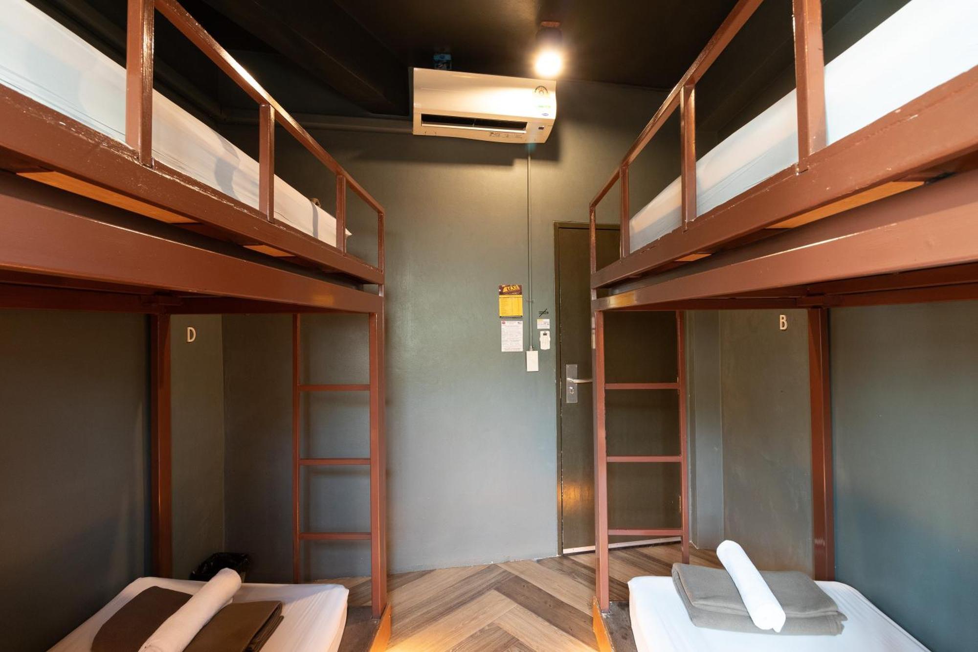 Loftel 22 Hostel Bangkok Esterno foto