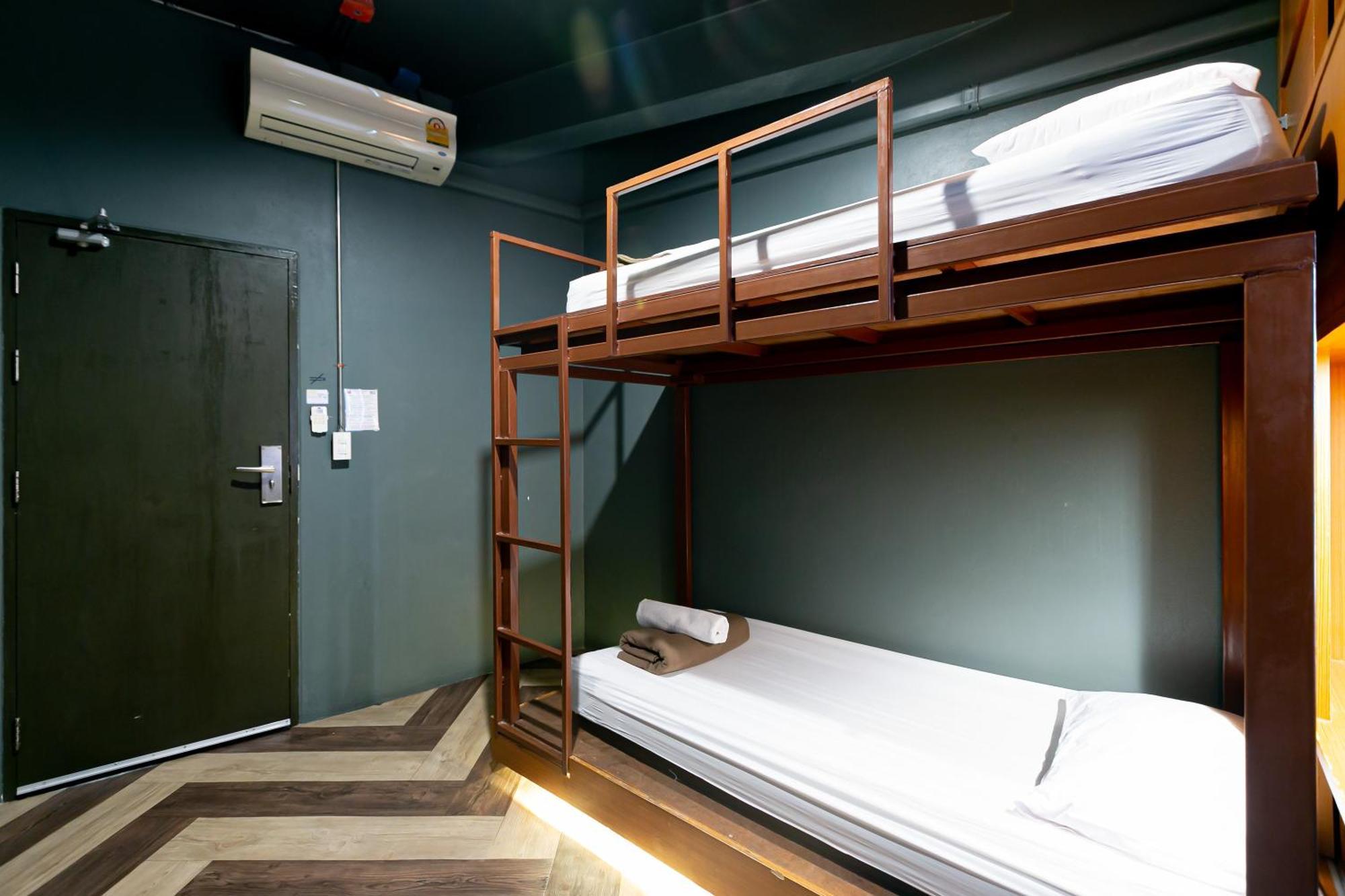 Loftel 22 Hostel Bangkok Esterno foto