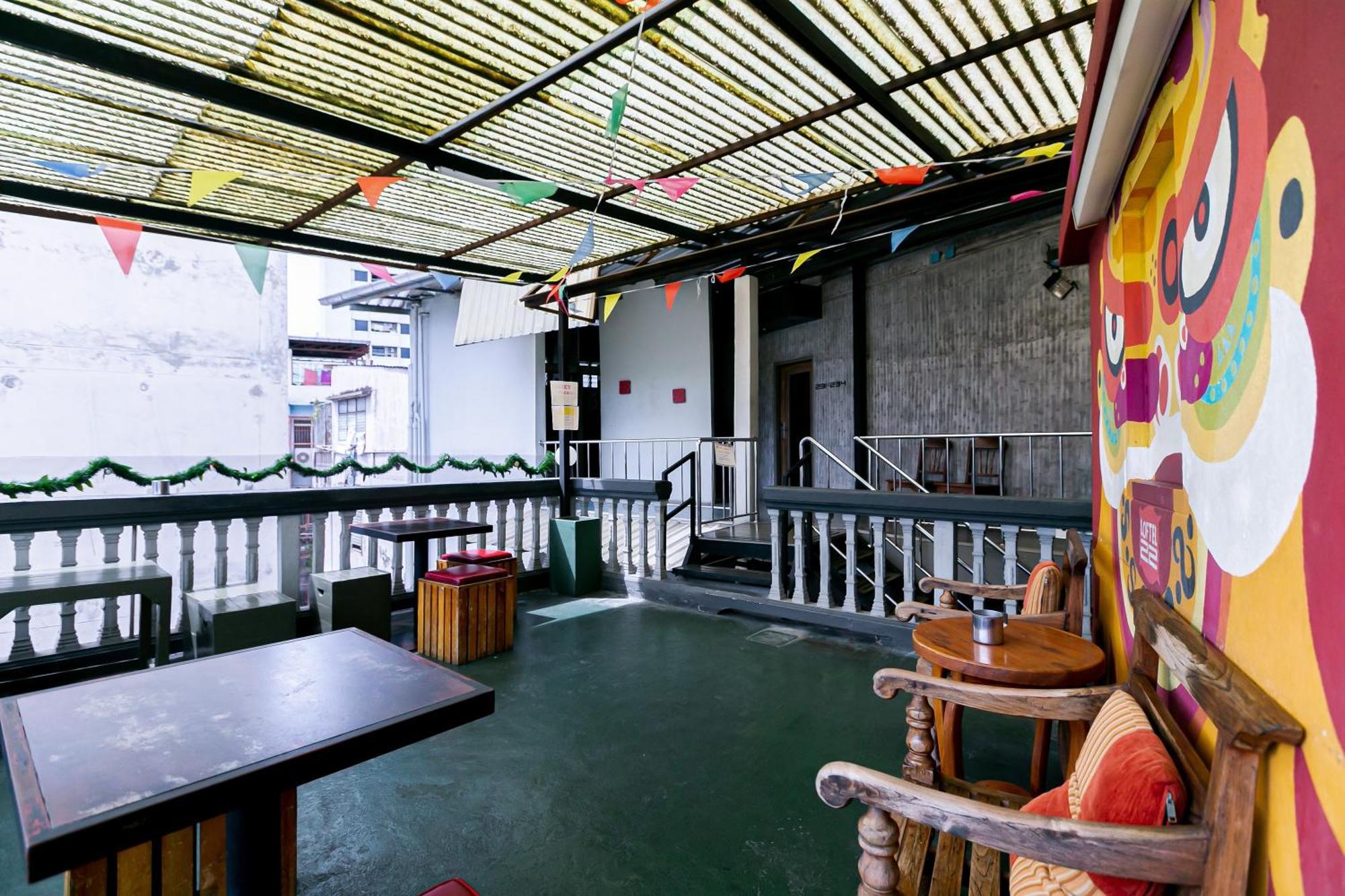 Loftel 22 Hostel Bangkok Esterno foto
