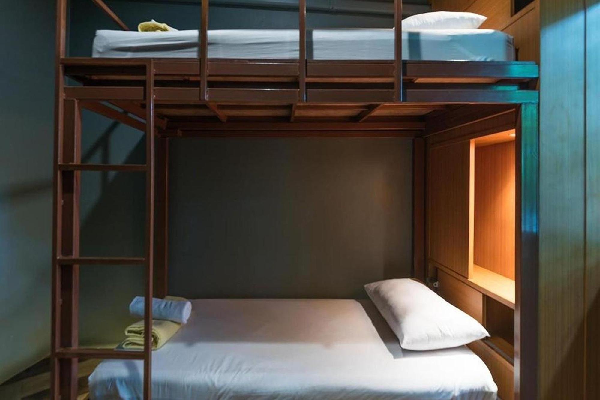 Loftel 22 Hostel Bangkok Esterno foto