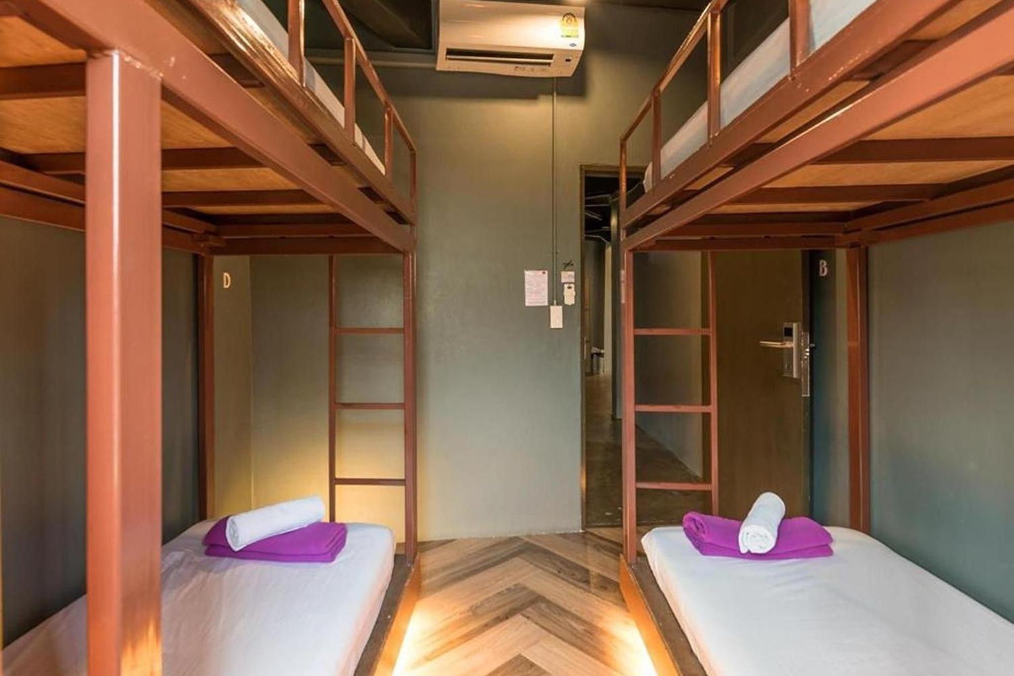 Loftel 22 Hostel Bangkok Esterno foto