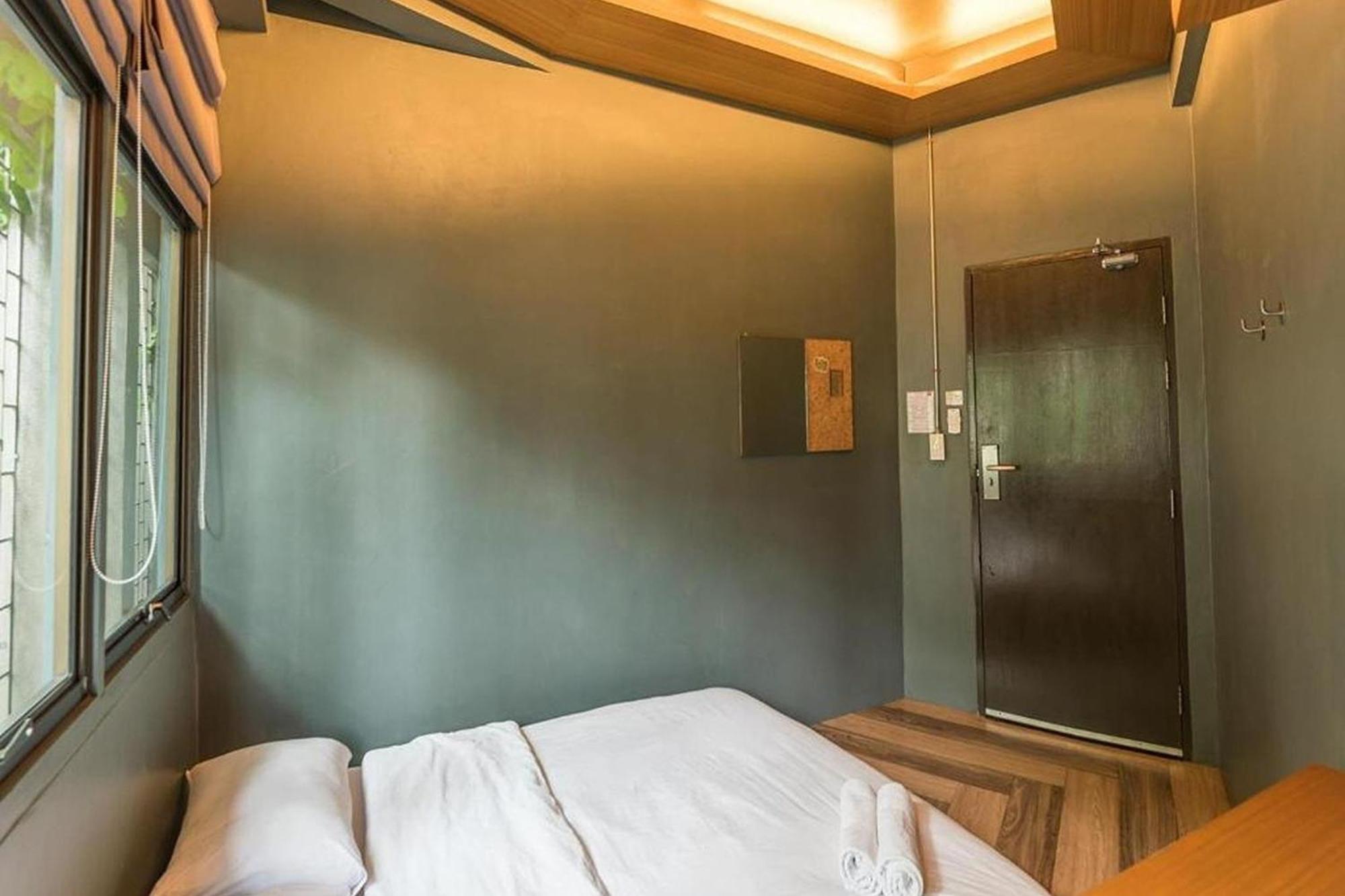Loftel 22 Hostel Bangkok Esterno foto